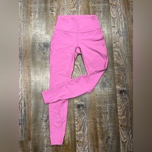 Lululemon wunder under leggings - size 6